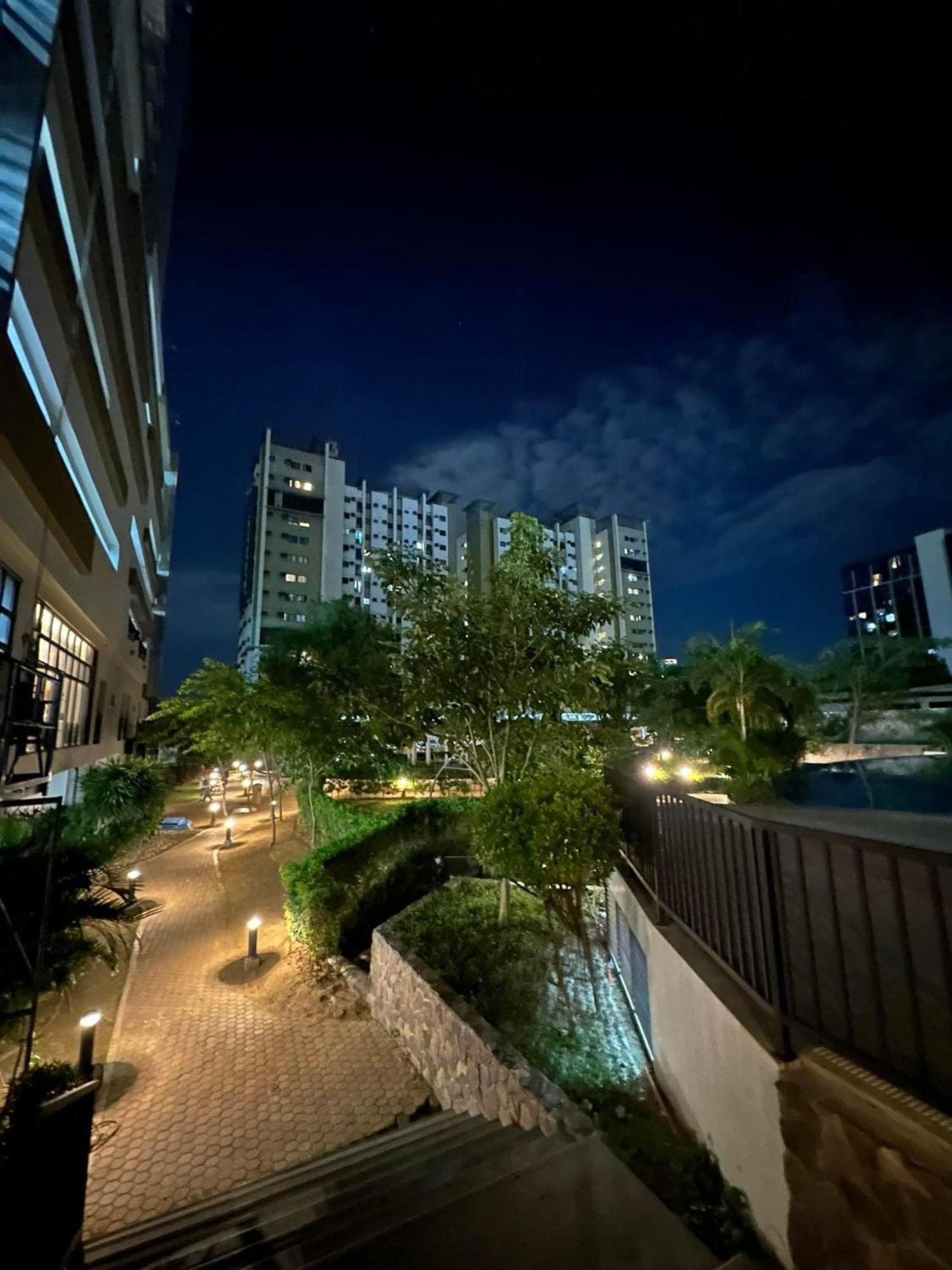Arlowes At 20F Grand Residences Cebu Εξωτερικό φωτογραφία